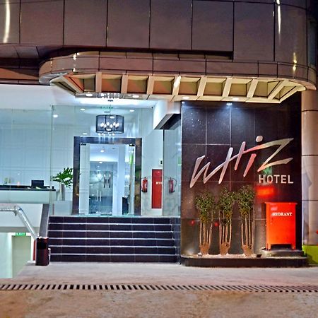 Whiz Hotel Falatehan Yakarta Exterior foto